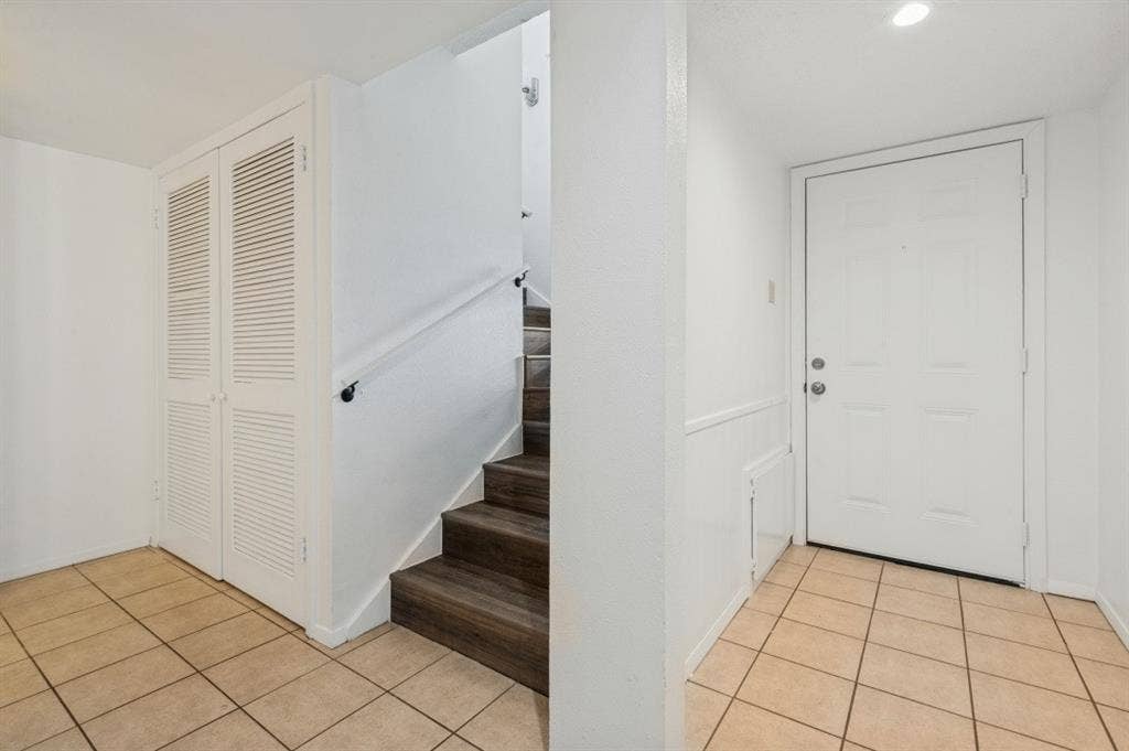 223 Brownwood Court, #225, Irving, TX 75060 223 Brownwood Court, #225, Irving, TX 75060
