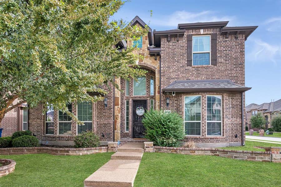Property photo for 1021 Sundrop Drive, Little Elm, TX