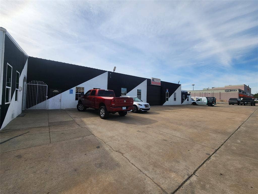 3400 14th Street, Plano, TX 75074
