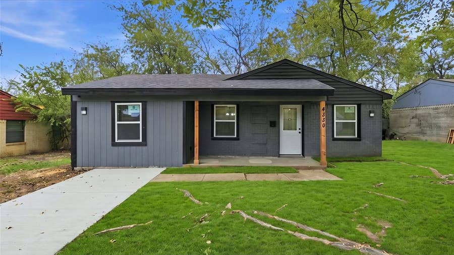 Property photo for 4330 Scottsdale Drive, Mesquite, TX