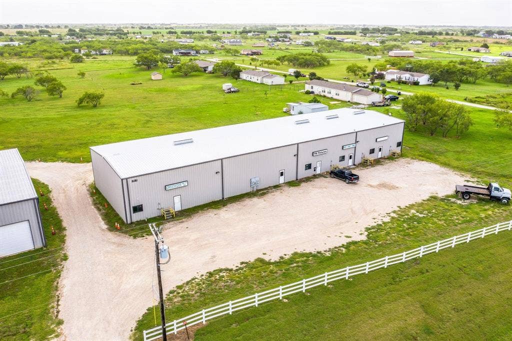 8081 Highway 175, Kemp, TX 75143