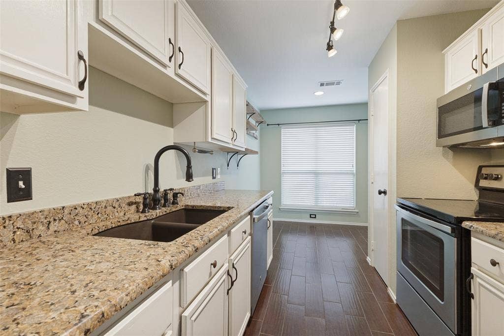 800 Cooper Lane, Royse City, TX 75189 800 Cooper Lane, Royse City, TX 75189