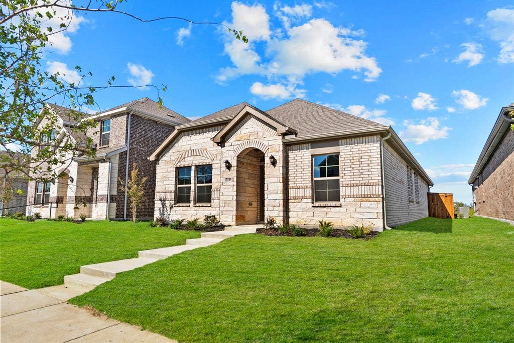2509 Fairweather Drive, Celina, TX 75009 2509 Fairweather Drive, Celina, TX 75009