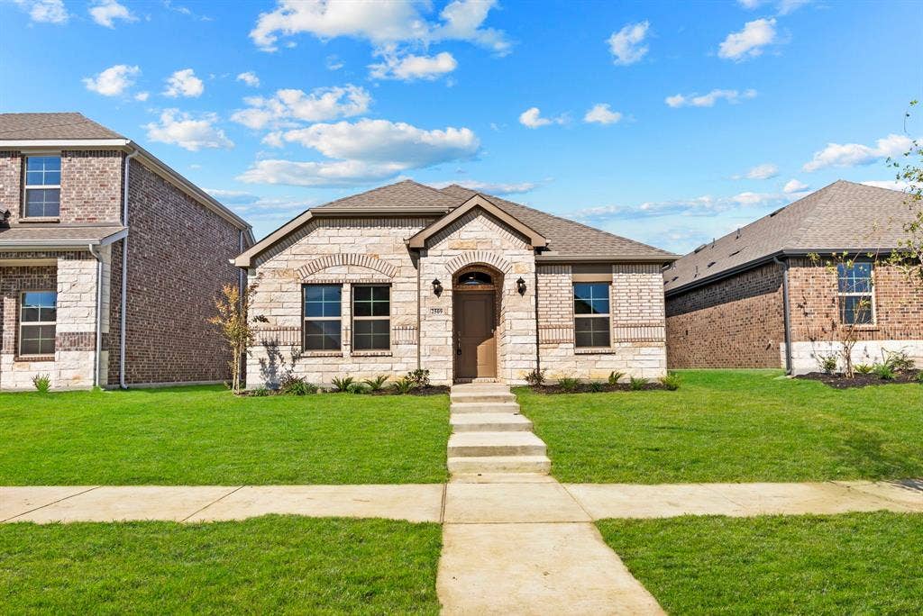2509 Fairweather Drive, Celina, TX 75009 2509 Fairweather Drive, Celina, TX 75009