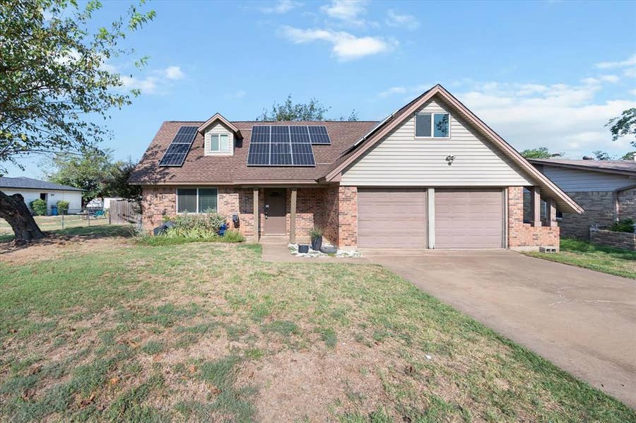 Property photo for 703 Timberline Street, Kennedale, TX