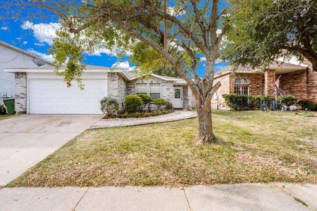 1422 Eastview Drive, Garland, TX 75040