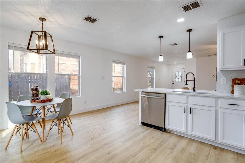 1422 Eastview Drive, Garland, TX 75040