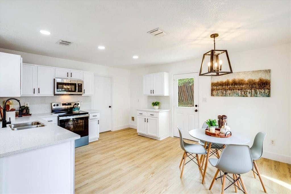 1422 Eastview Drive, Garland, TX 75040