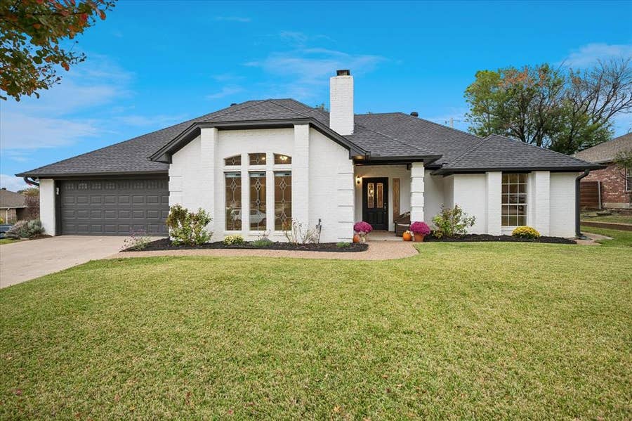 Property photo for 533 Sides Court, Lewisville, TX