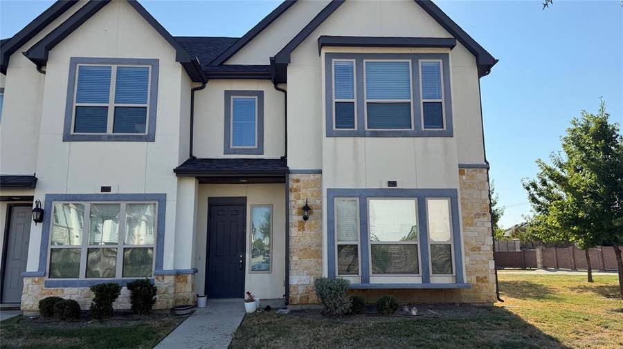 Property photo for 16022 Doe Lake Drive, Frisco, TX