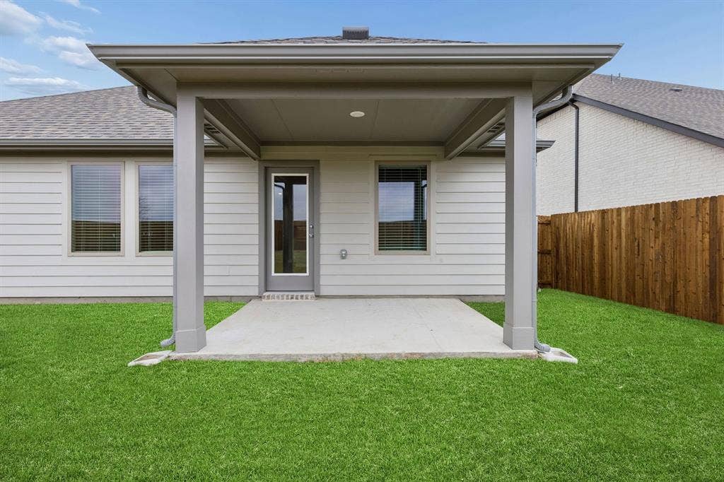 6004 Broadacre Drive, McKinney, TX 75071 Covered Patio in the Emmy II home plan - REPRESENTATIVE PHOTO