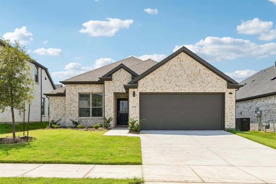 Property photo for 6004 Broadacre Drive, McKinney, TX