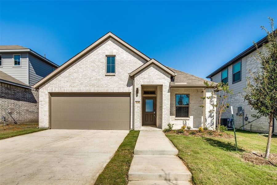 Property photo for 7131 Rolling Waters Way, Royse City, TX