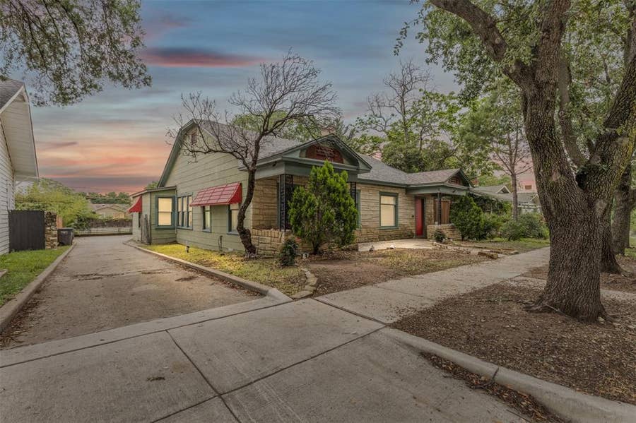 Property photo for 4005 Lafayette Avenue, Fort Worth, TX