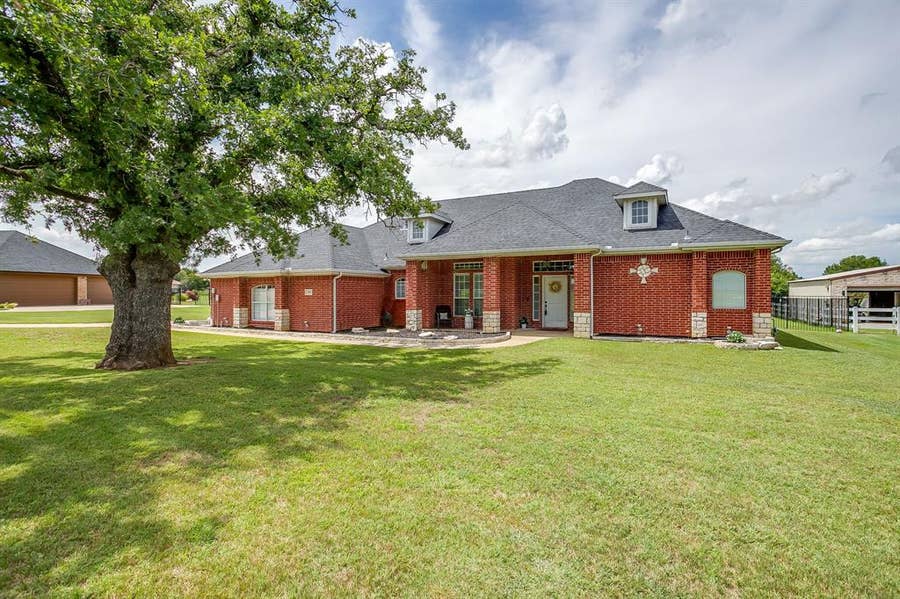 Property photo for 3009 Big Springs Drive, Joshua, TX