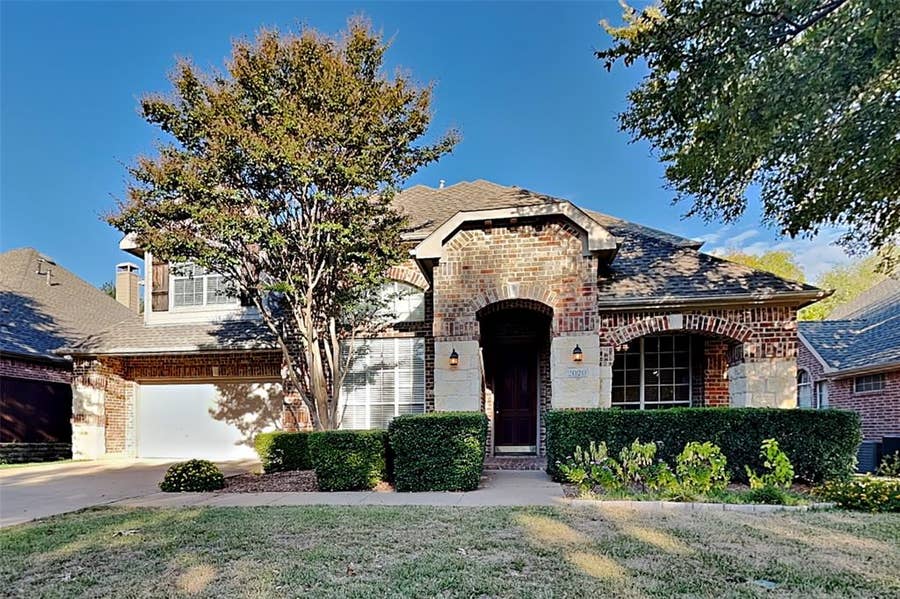 Property photo for 2020 Fleming Drive, McKinney, TX
