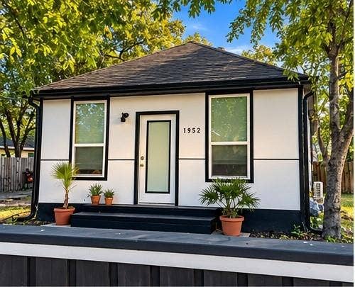 Property photo for 1952 Morris Street, Dallas, TX