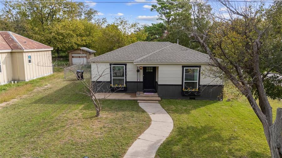 Property photo for 1821 Speedway Street, Greenville, TX