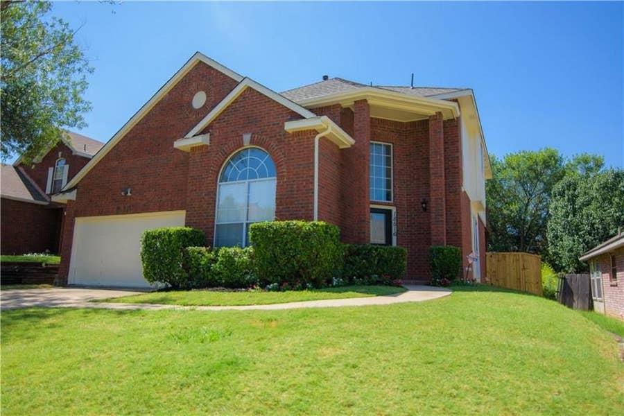 Property photo for 18516 Timber Oaks, Dallas, TX