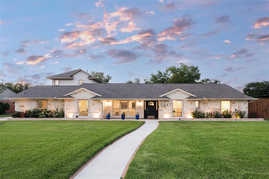 Property photo for 3867 Beutel Court, Dallas, TX