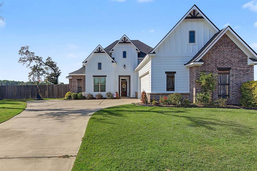 Property photo for 230 Lighthouse Way, Stonewall, LA