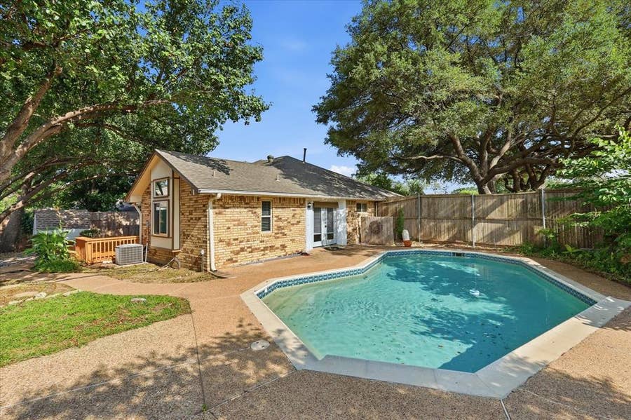 Property photo for 1824 Chatham Drive, Flower Mound, TX