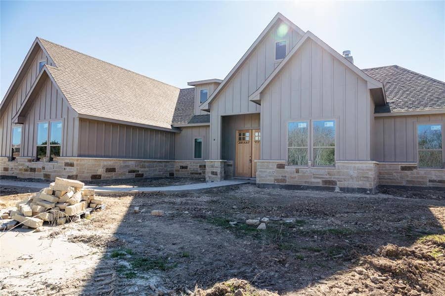 Property photo for 351 Sharla Smelley, Weatherford, TX