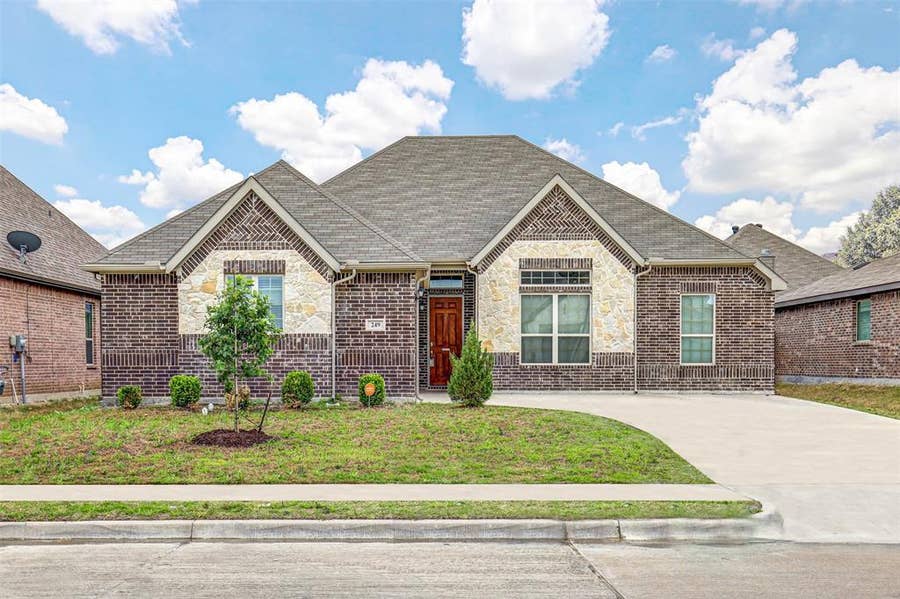Property photo for 249 Sugar Creek Lane, Saginaw, TX