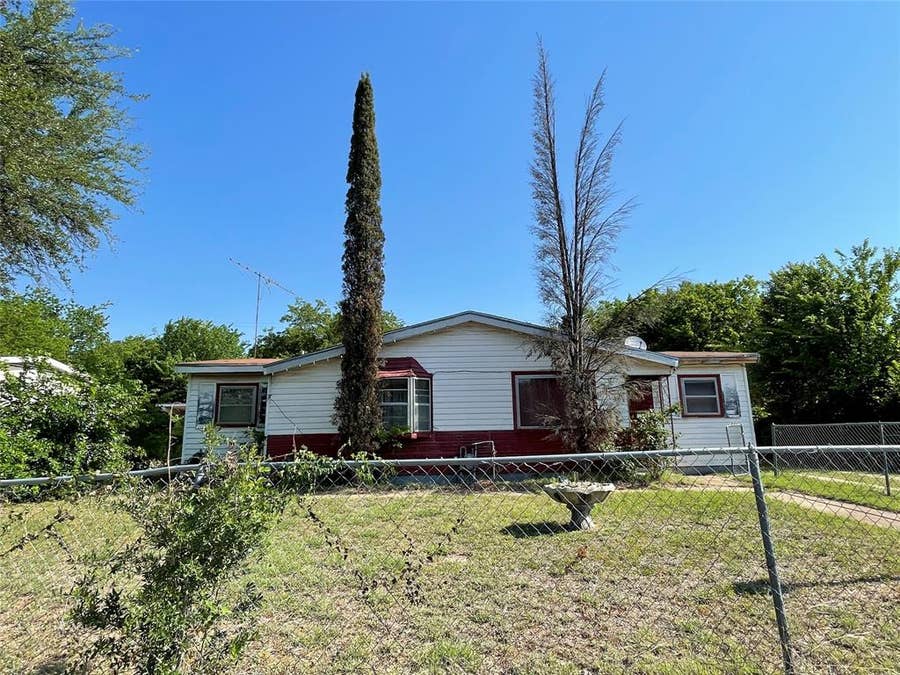 Property photo for 3457 Selk Avenue, Fort Worth, TX