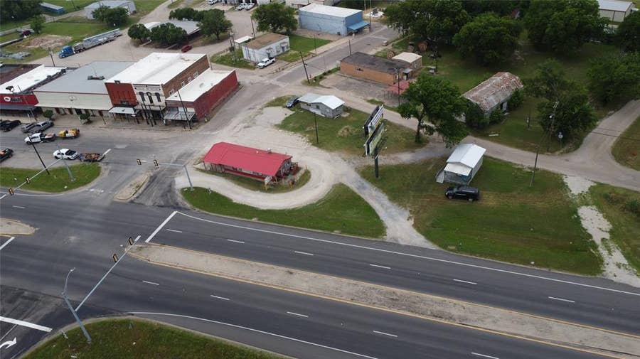 Property photo for 101 Main Street, Lone Oak, TX