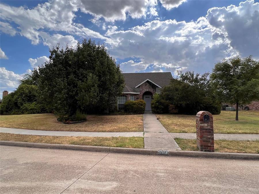 Property photo for 2016 Sako Drive, Plano, TX