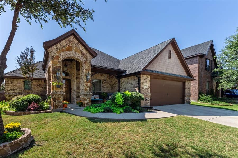 Property photo for 5201 Sorghum Drive, Fort Worth, TX