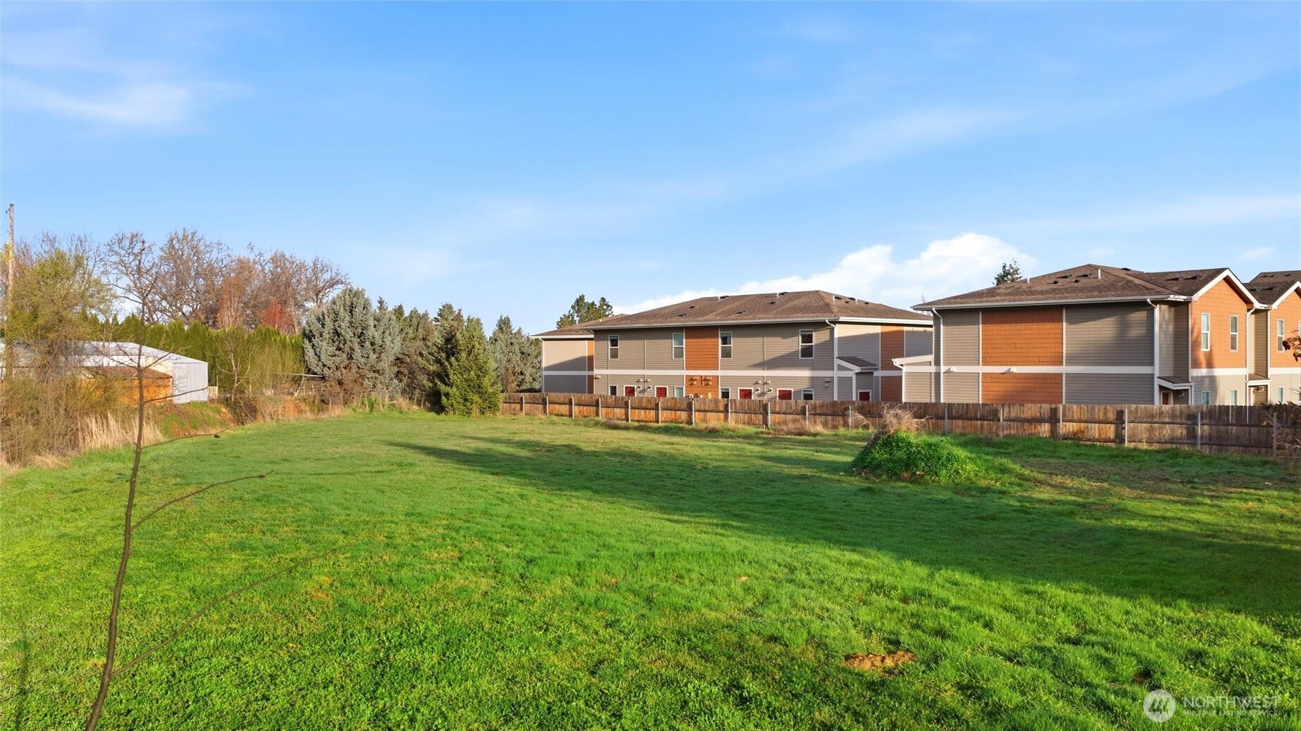 1420 S College Avenue, College Place, WA 99324