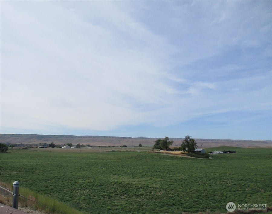 Property photo for 669 Cummins Road, Touchet, WA