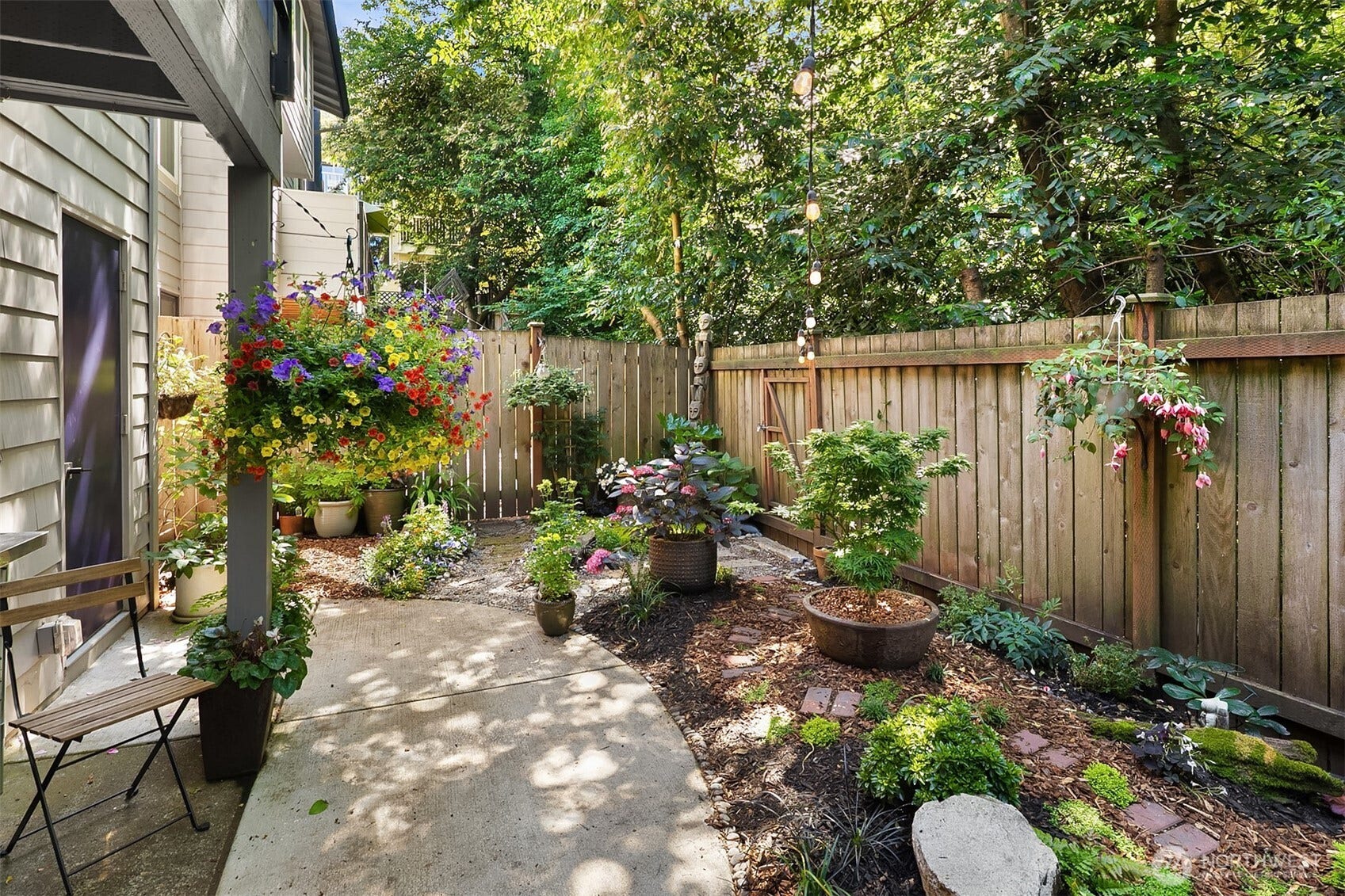 15628 8th Avenue SW, #B, Burien, WA 98166 Additional storage space at left.
