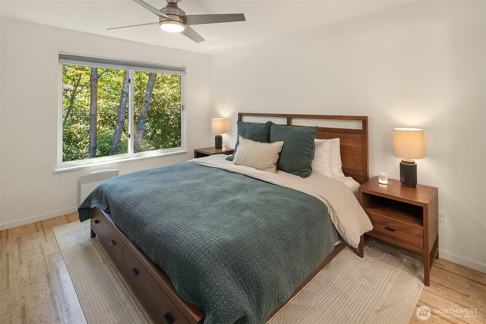 15628 8th Avenue SW, #B, Burien, WA 98166 Primary en suite bedroom easily accommodates a king bedroom set. And yes, the cork floors are upstairs too!