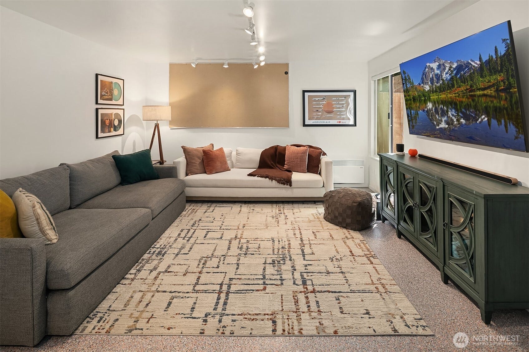 15628 8th Avenue SW, #B, Burien, WA 98166 The myriad of uses for this space offer everything from extended living areas to multi-gen options.