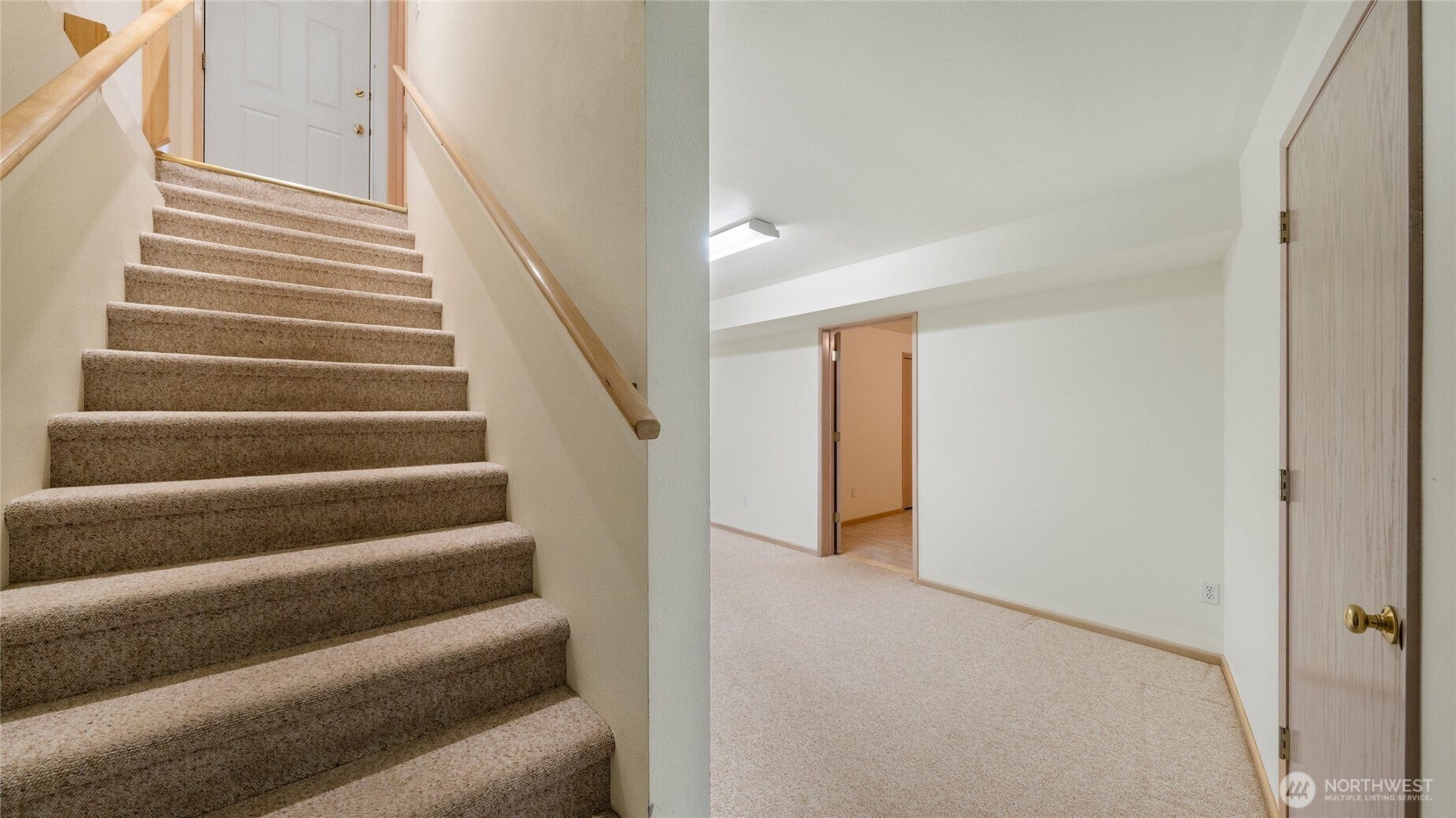 998 - Basement stairwell