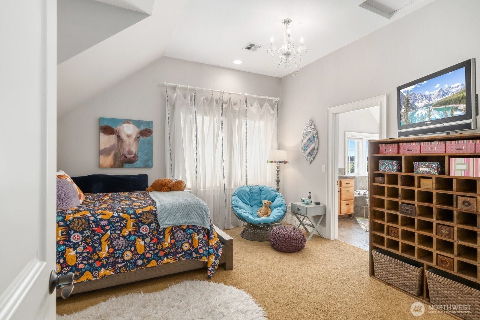 1047 SE Crestlane Drive, College Place, WA 99324 2nd floor - junior suite