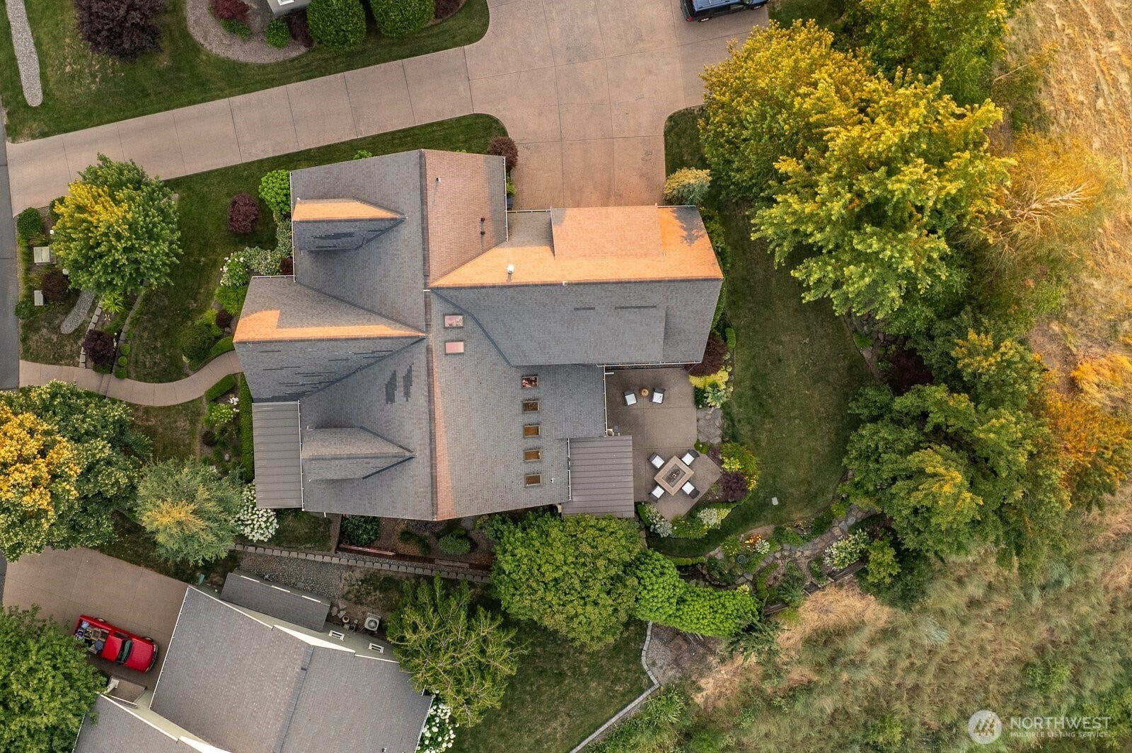 1047 SE Crestlane Drive, College Place, WA 99324 Aerial view