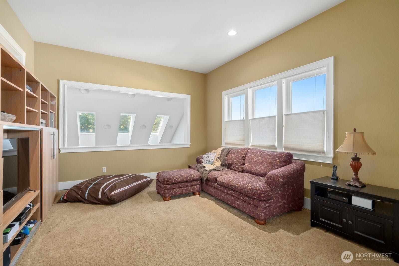 1047 SE Crestlane Drive, College Place, WA 99324 2nd floor family room wit closet, view to kitchen below & views of Blue Mtns