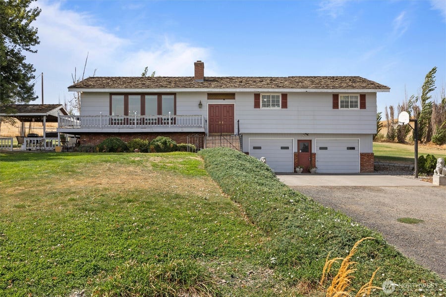 Property photo for 697 Conrad Road, Touchet, WA