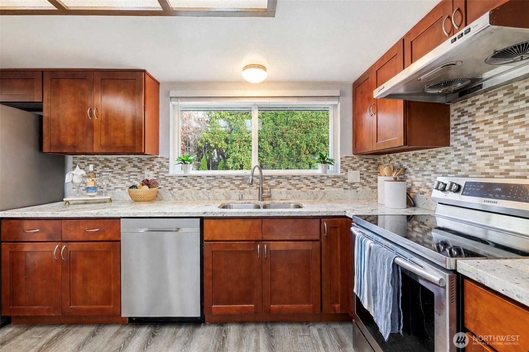 6155 S 125th Street, Seattle, WA 98178 6155 S 125th Street, Seattle, WA 98178