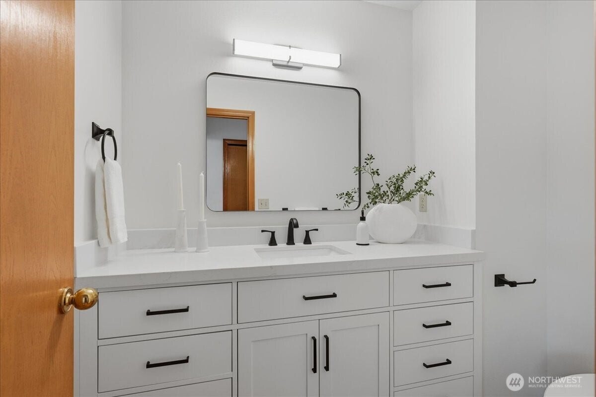 13408 SE 85th Street, Newcastle, WA 98059 New powder room downstairs is Pottery Barn perfect!