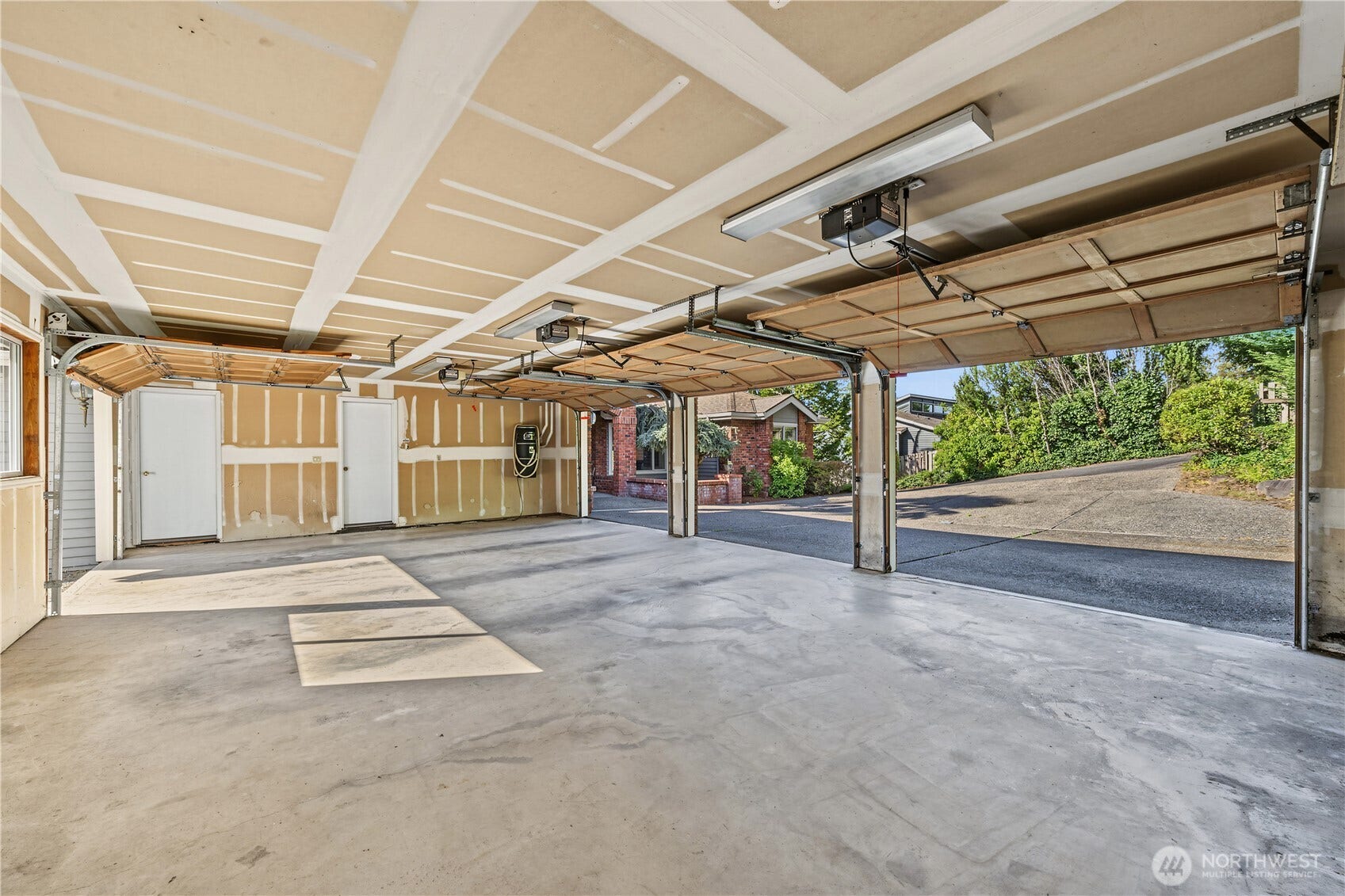 15302 61st Place NE, Kenmore, WA 98028 15302 61st Place NE, Kenmore, WA 98028