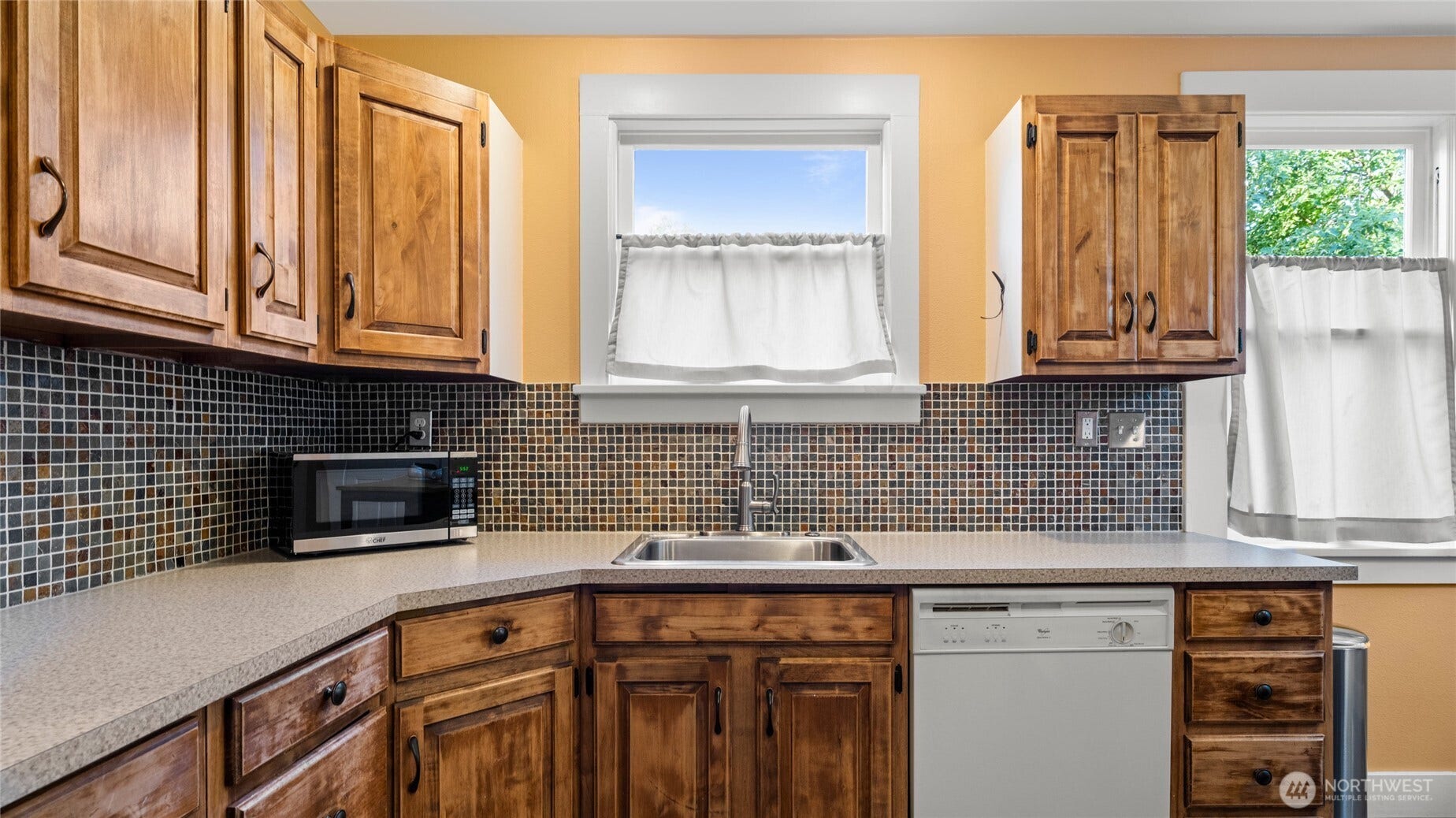 528 E Alder Street, Walla Walla, WA 99362 528 E Alder Street, Walla Walla, WA 99362