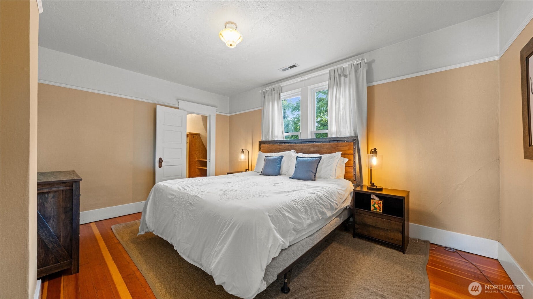 528 E Alder Street, Walla Walla, WA 99362 528 E Alder Street, Walla Walla, WA 99362