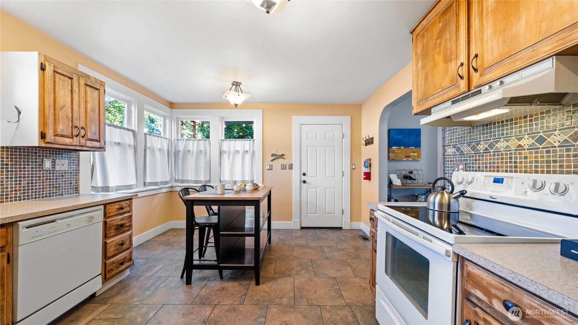 528 E Alder Street, Walla Walla, WA 99362 528 E Alder Street, Walla Walla, WA 99362