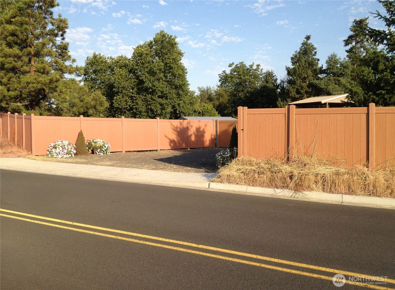 1240 SE 12th Street, College Place, WA 99324 1240 SE 12th Street, College Place, WA 99324