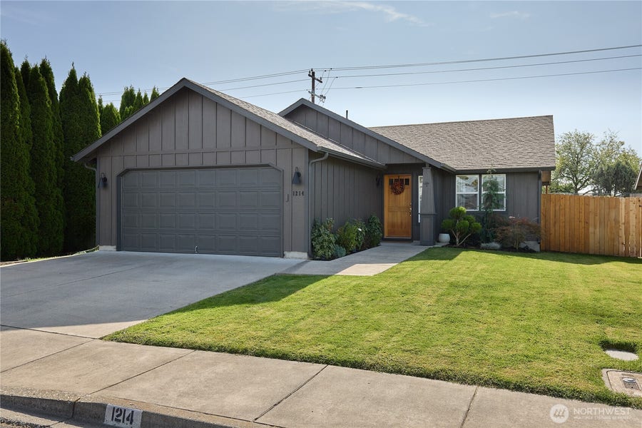 Property photo for 1214 SE Scenic View Dr, College Place, WA